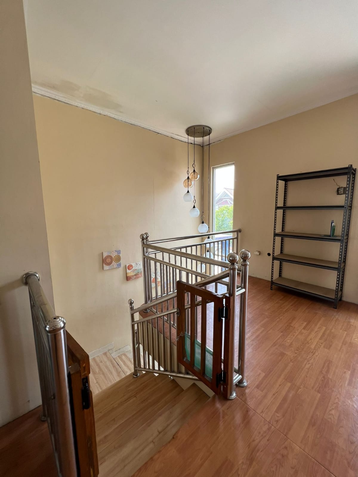 DiSewakan Rumah Full Furnish di Taman Picadilly Lippo Cikarang